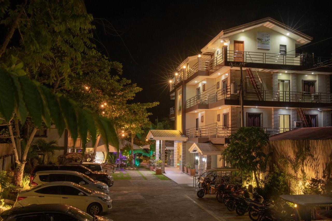 Rawis Resort Hotel And Restaurant Borongan Exterior foto